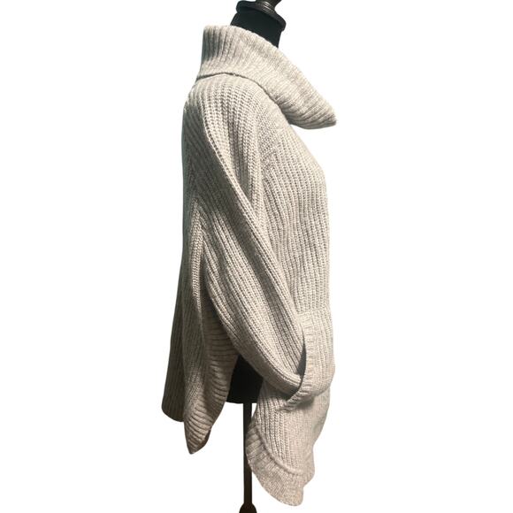 UGG Women's Raelynn Sweater Seal Heather M - Picture 5 of 8